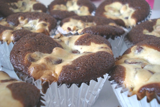 Cream Cheese Chocolate Cupcakes
