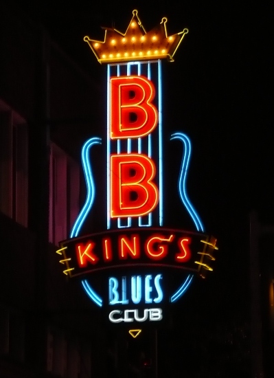 BB King's Blues Club sign at night