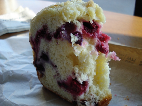 Reduced-Fat Very Berry Coffee Cake